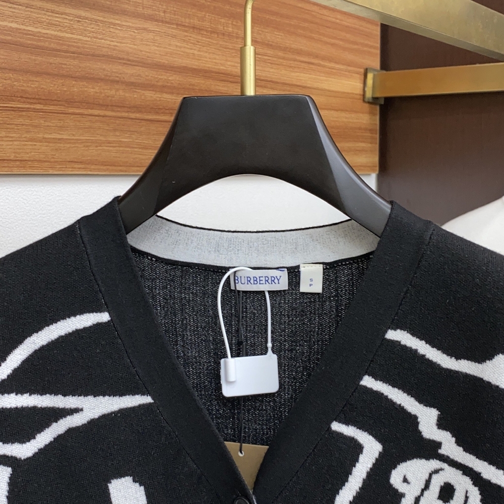 Burberry Fashion Classic Basic Knitted Cardigan - image 5